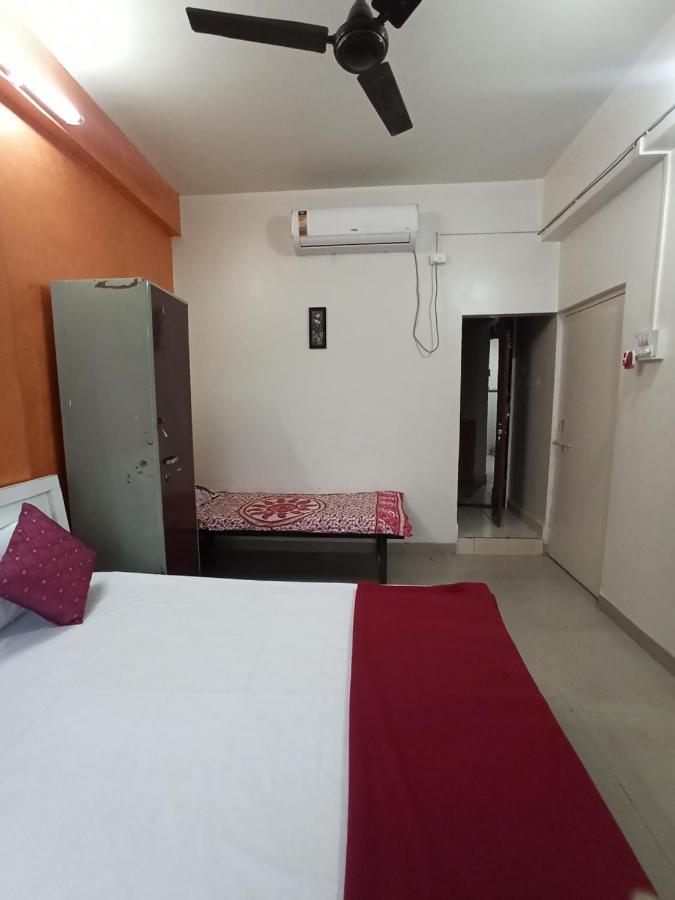Malwade Motels Пуна Экстерьер фото