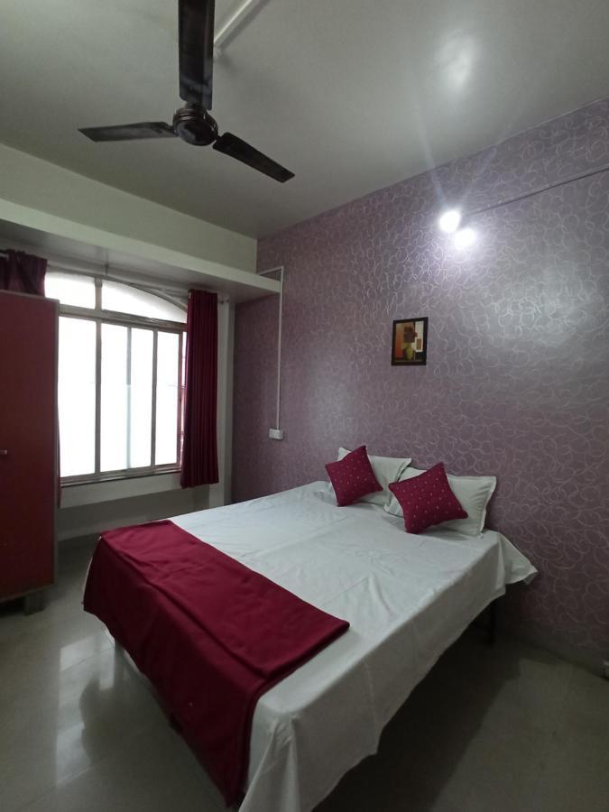 Malwade Motels Пуна Экстерьер фото